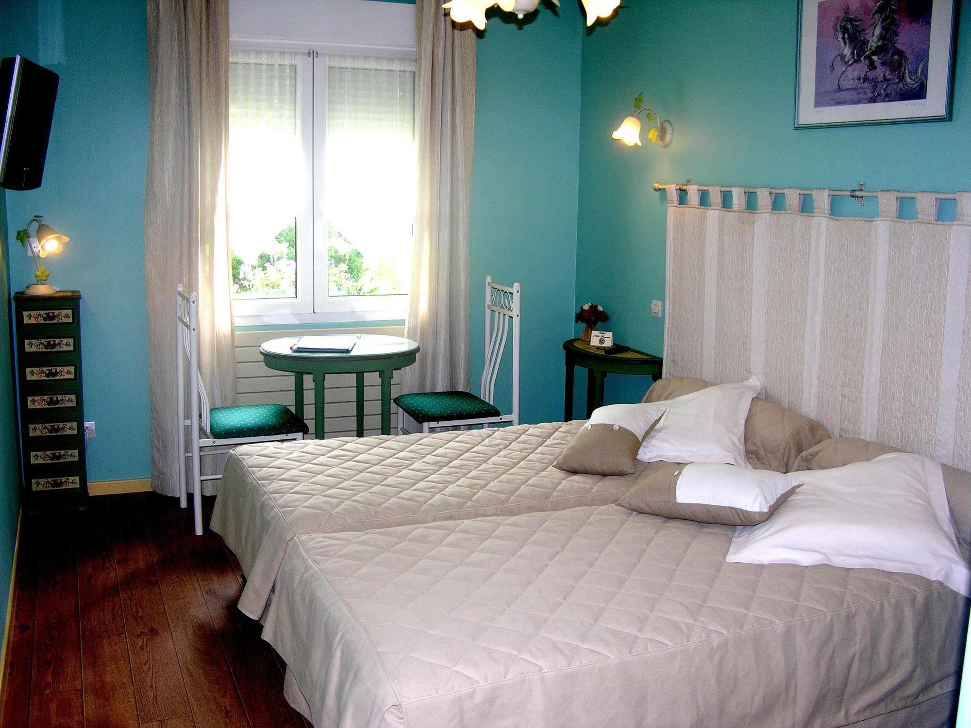 Logis Hotel Restaurant Les Norias Cazilhac  Esterno foto