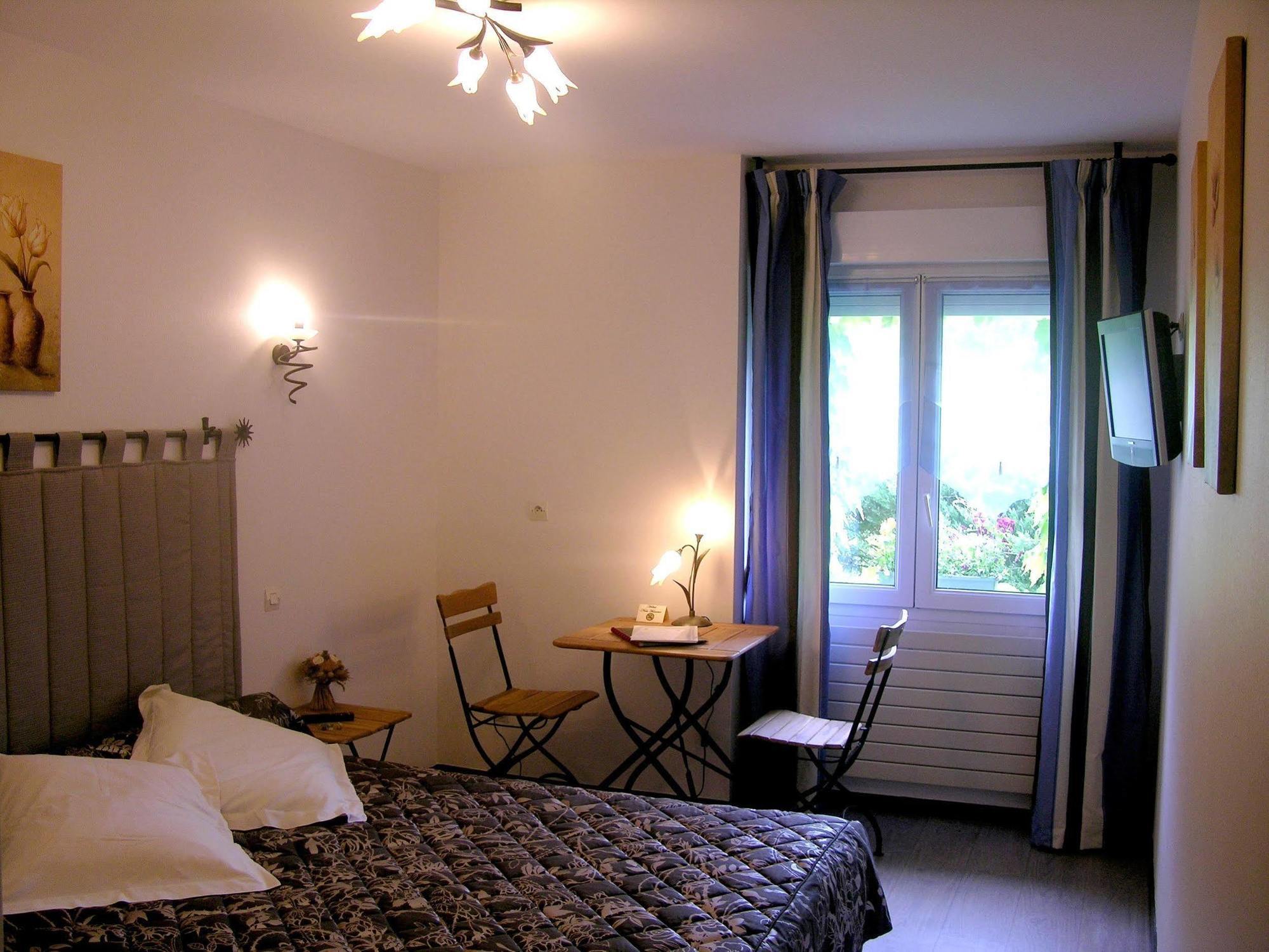 Logis Hotel Restaurant Les Norias Cazilhac  Esterno foto