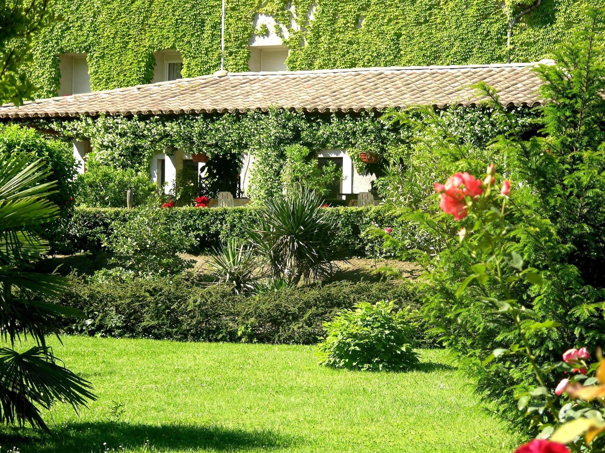 Logis Hotel Restaurant Les Norias Cazilhac  Esterno foto