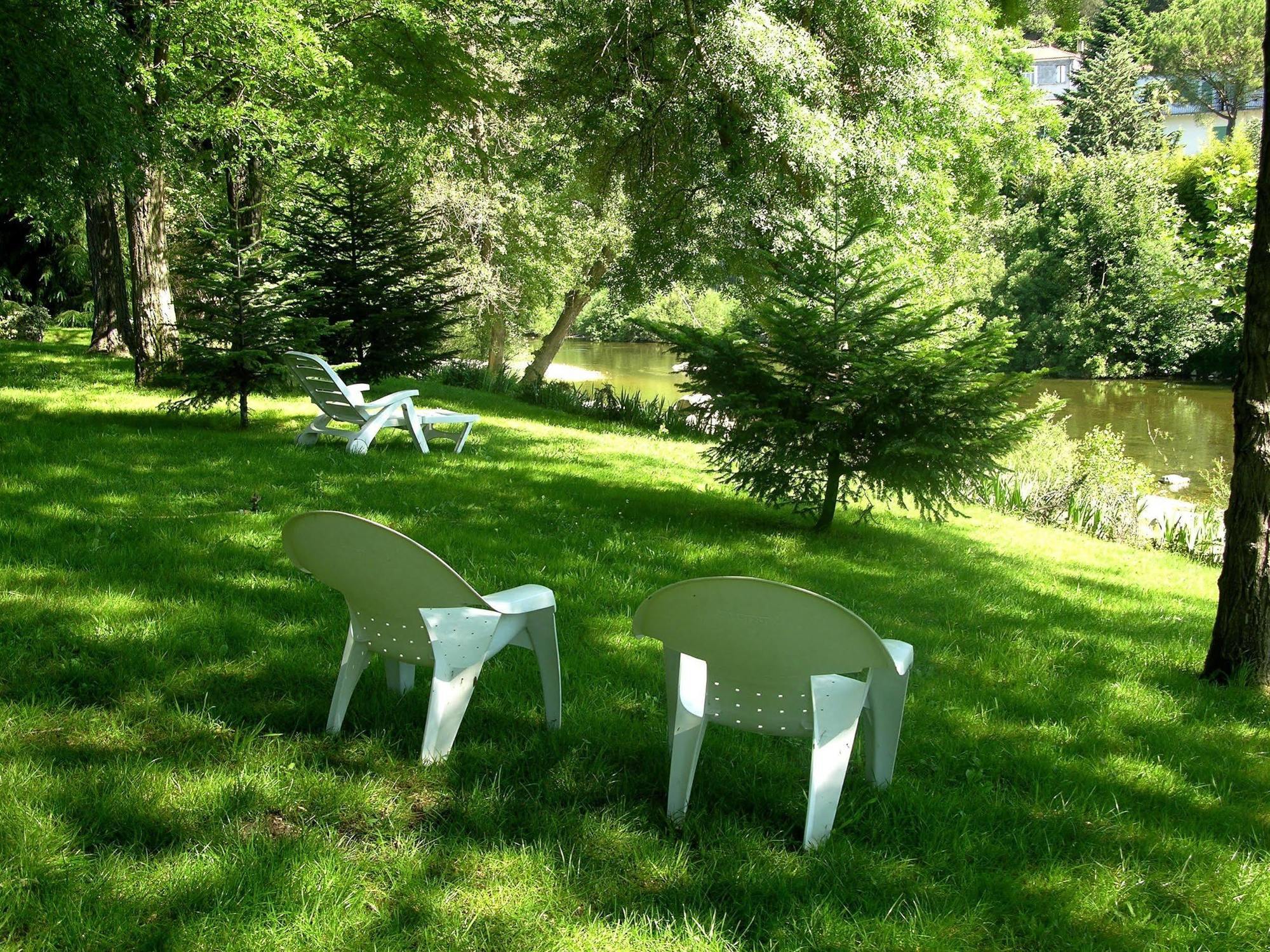 Logis Hotel Restaurant Les Norias Cazilhac  Esterno foto