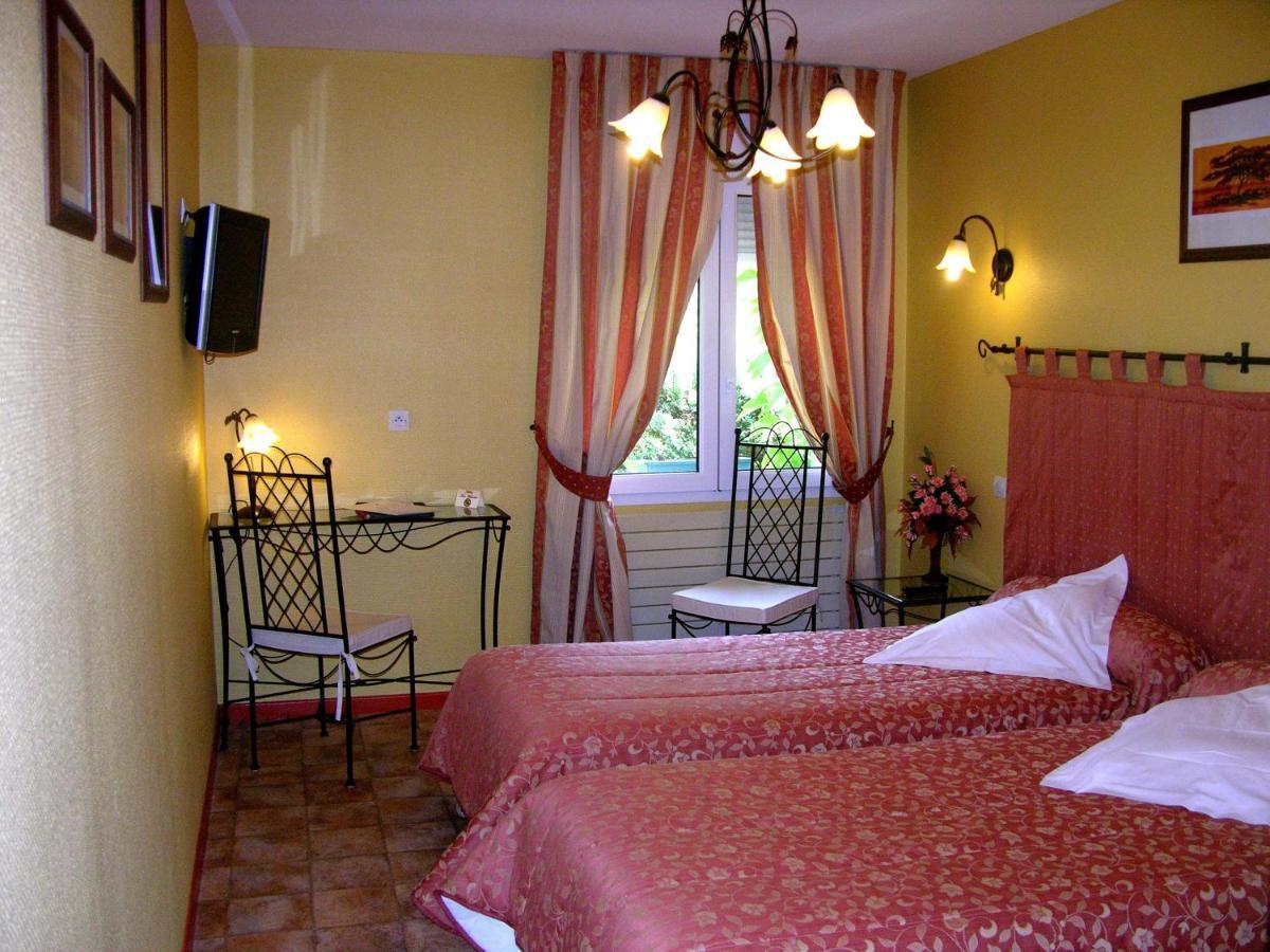 Logis Hotel Restaurant Les Norias Cazilhac  Camera foto